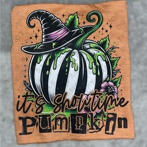 BEETLEJUICE shirt!